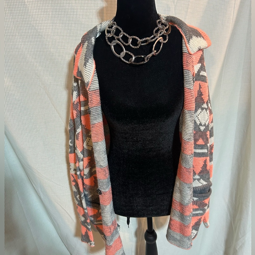 Geometric Patterned Cardigan - Picture 3 of 6